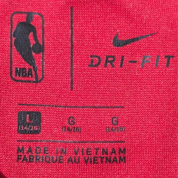 Trae Young Jersey Nike Authentic-Rare sharecare patch | Youth Large (14/16) - Picture 4 of 8